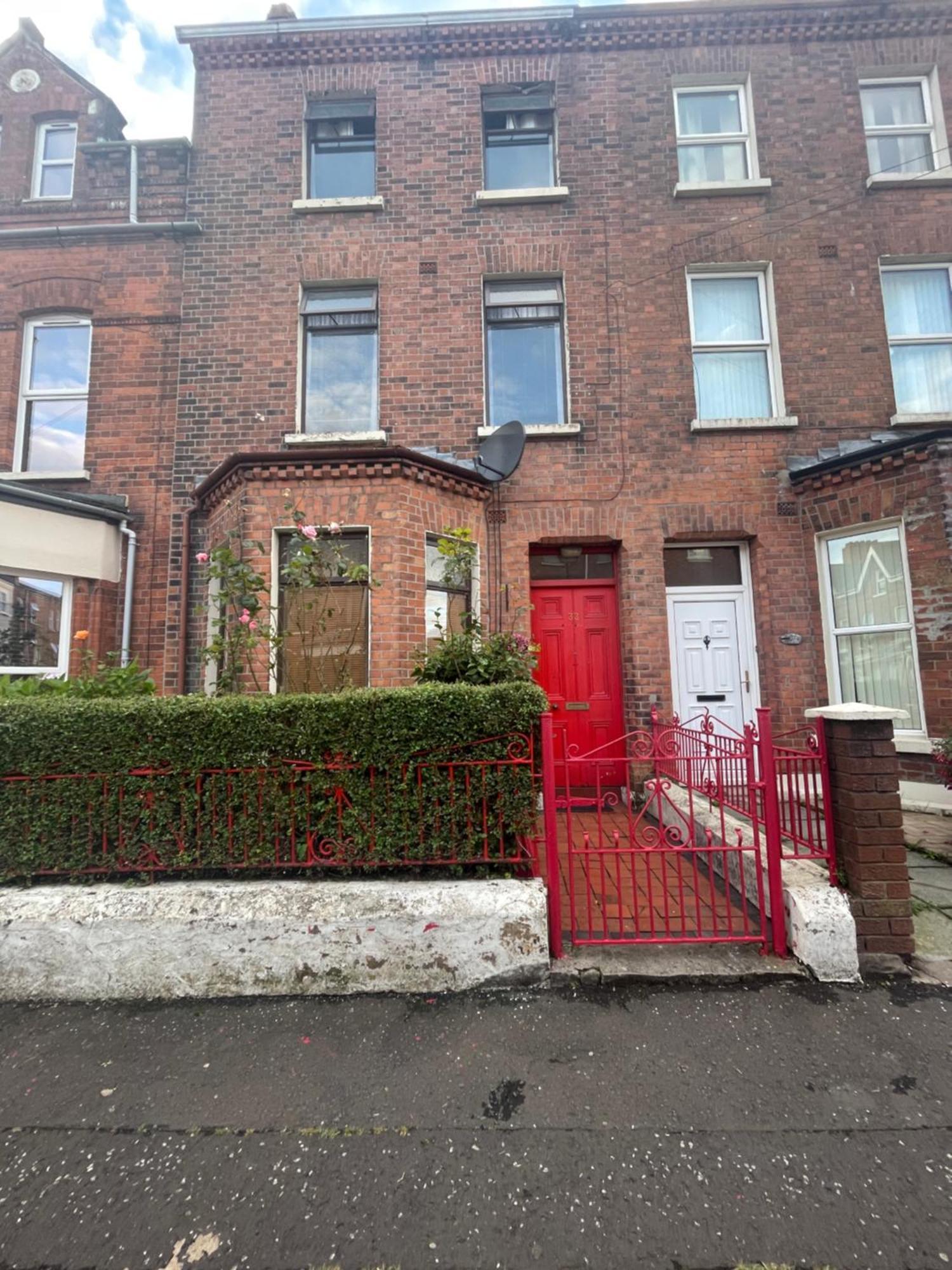 House In Antrim Road Belfast Exterior foto